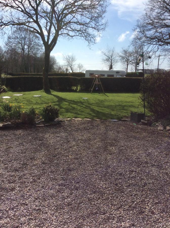 Le Boterff Gites Et Camping Saint-Mayeux Bagian luar foto