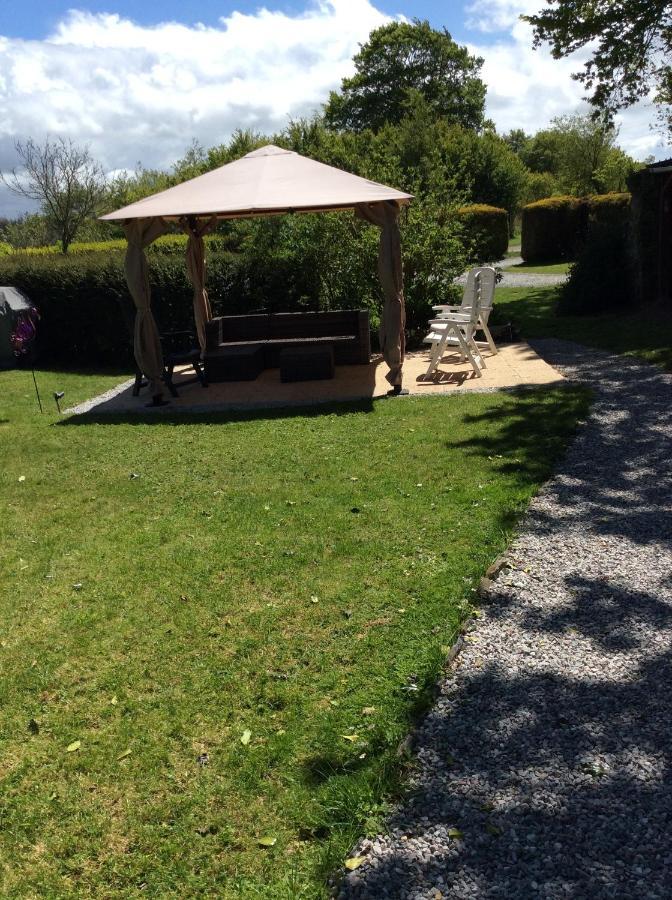 Le Boterff Gites Et Camping Saint-Mayeux Bagian luar foto
