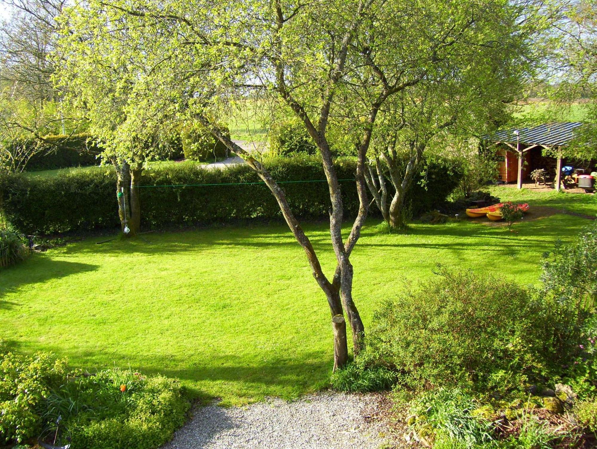 Le Boterff Gites Et Camping Saint-Mayeux Ruang foto